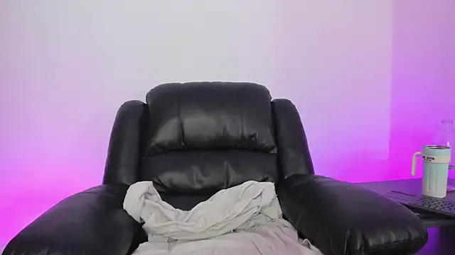 JamesGraay online show from January 2025 10:28:02 AM