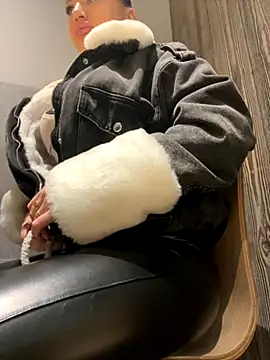 Snapshot of beautydiamond chatting on October 2025 08:59:01 AM beautydiamond online show from October 2025 08:59:01 AM