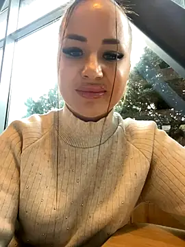 Snapshot of beautydiamond chatting on November 2025 10:35:02 AM beautydiamond online show from November 2025 10:35:02 AM