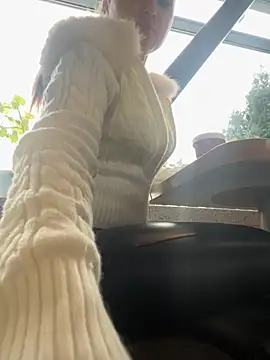 Snapshot of beautydiamond chatting on November 2025 09:53:01 AM beautydiamond online show from November 2025 09:53:01 AM