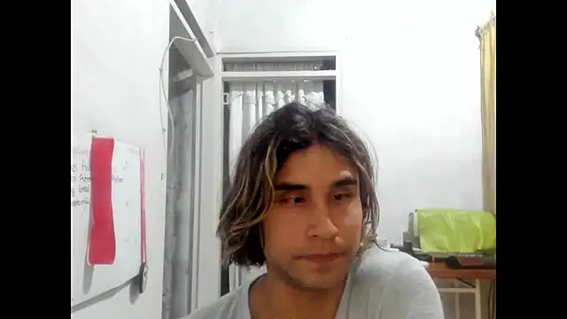 Snapshot of SophiaLevis chatting on January 2025 01:43:01 AM SophiaLevis online show from January 2025 01:43:01 AM