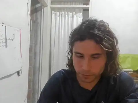 Snapshot of SophiaLevis chatting on February 2025 11:58:02 PM SophiaLevis online show from February 2025 11:58:02 PM