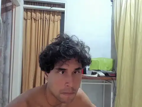 Snapshot of SophiaLevis chatting on October 2025 11:48:01 PM SophiaLevis online show from October 2025 11:48:01 PM