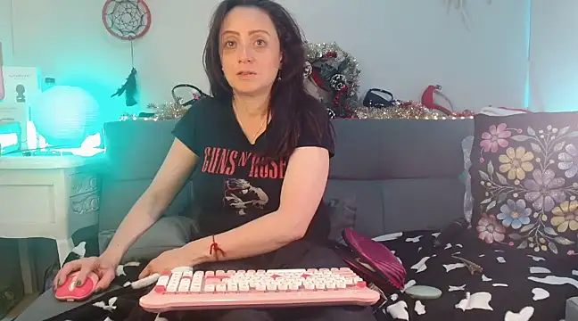 catalinamommyx online show from December 2024 01:41:02 PM