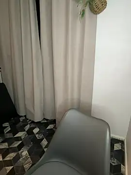 Snapshot of NaomiSquirts chatting on December 2024 11:13:02 PM NaomiSquirts online show from December 2024 11:13:02 PM