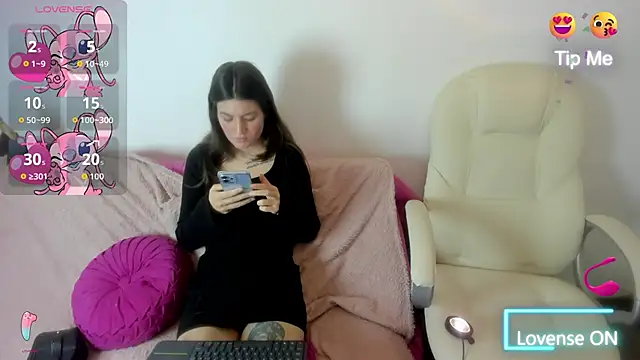 Tesa cute online show from November 2025 05:18:02 AM