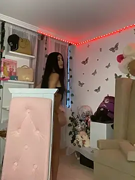 Snapshot of lina_pink chatting on January 2025 11:05:01 PM lina pink online show from January 2025 11:05:01 PM