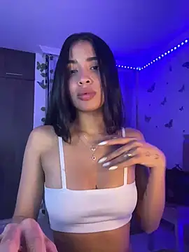 Snapshot of lina_pink chatting on March 2025 01:21:02 AM lina pink online show from March 2025 01:21:02 AM