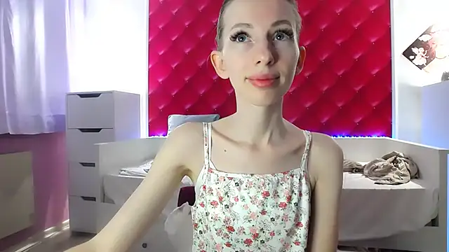 Snapshot of BarbieGoddess chatting on December 2024 08:23:01 PM BarbieGoddess online show from December 2024 08:23:01 PM