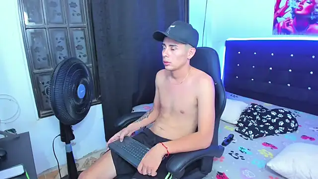 Alexander and Xiao online show from October 2025 01:06:02 AM