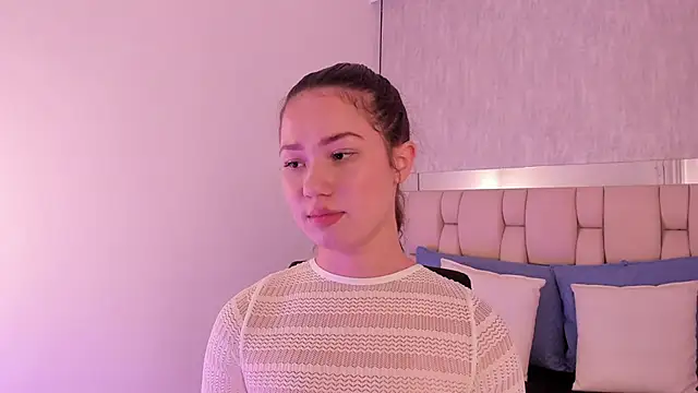 Snapshot of Roxie-Summers11 chatting on January 2025 10:41:01 PM Roxie-Summers11 online show from January 2025 10:41:01 PM