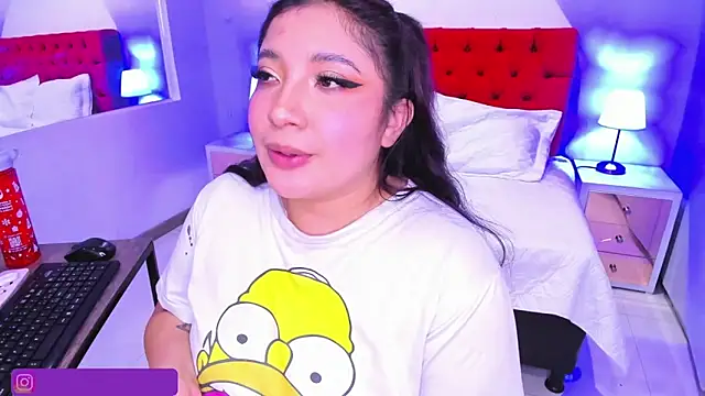 Emma monserrat online show from March 2025 08:32:02 PM