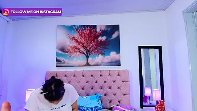 Emma monserrat online show from November 2025 08:35:01 AM