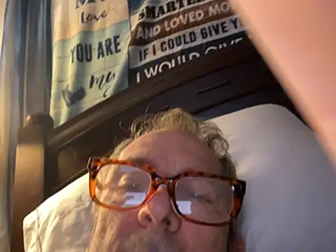 llovetoshowoff online show from May 2026 06:21:01 AM