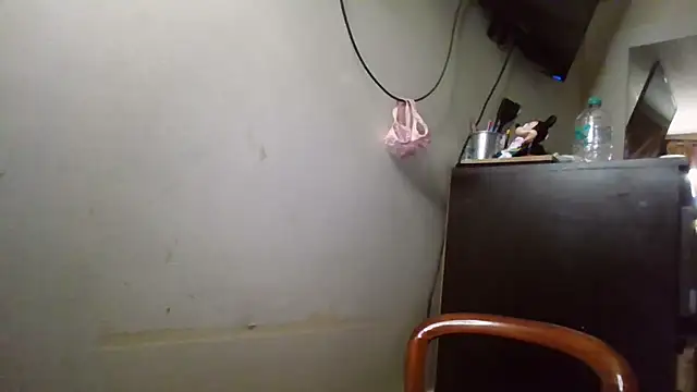 Ivon-09 online show from November 2025 11:21:01 AM