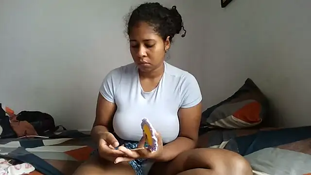 Ivon-09 online show from March 2026 01:51:02 PM