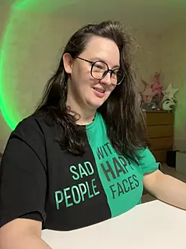 hungry1bunny online show from February 2025 05:22:02 PM