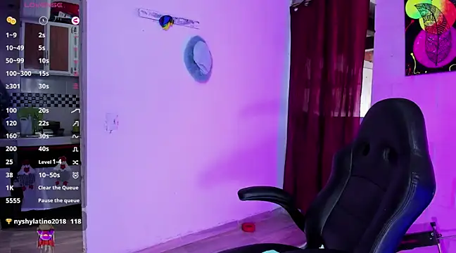 Snapshot of Sharon_hils chatting on December 2024 07:34:01 PM Sharon hils online show from December 2024 07:34:01 PM