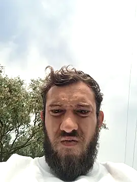 jorgeeetee18 online show from February 2025 01:51:01 PM