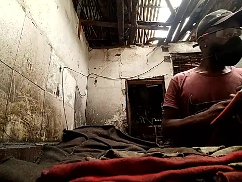 Yairelnegro online show from September 2025 09:05:01 PM