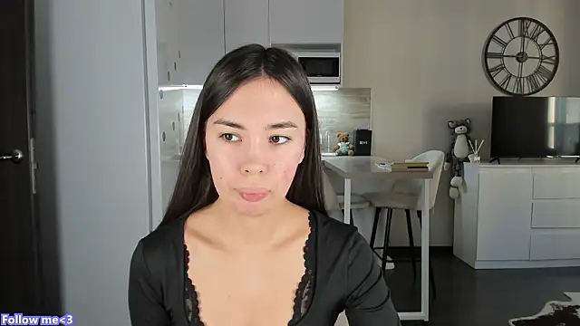 nilliluv online show from February 2026 11:59:01 AM