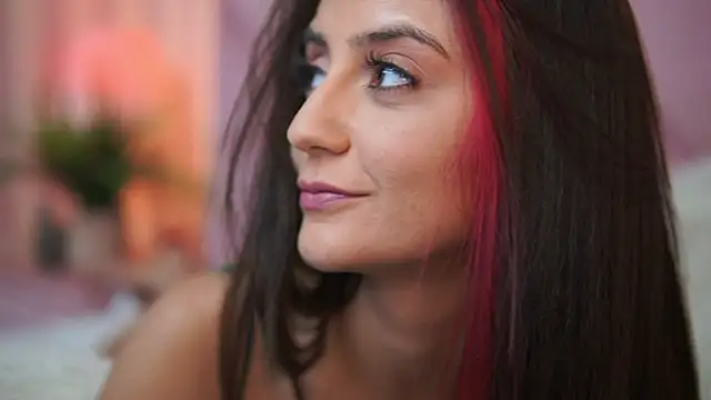 Snapshot of SabrinaHope chatting on February 2025 12:17:01 AM SabrinaHope online show from February 2025 12:17:01 AM