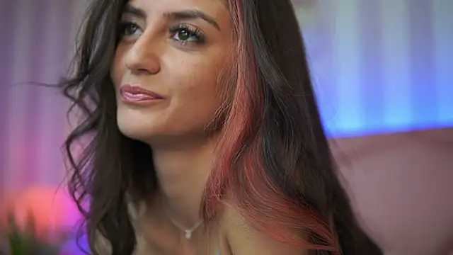 Snapshot of SabrinaHope chatting on February 2025 05:24:01 AM SabrinaHope online show from February 2025 05:24:01 AM