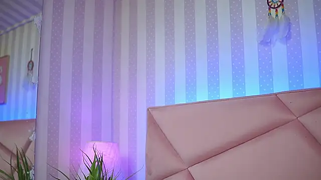 Snapshot of SabrinaHope chatting on March 2025 05:08:01 AM SabrinaHope online show from March 2025 05:08:01 AM