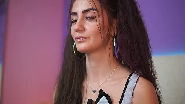 Snapshot of SabrinaHope chatting on September 2025 08:43:01 PM SabrinaHope online show from September 2025 08:43:01 PM