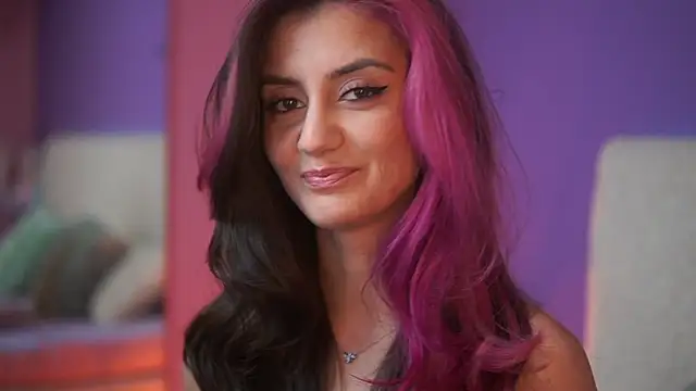 Snapshot of SabrinaHope chatting on December 2025 10:04:02 PM SabrinaHope online show from December 2025 10:04:02 PM