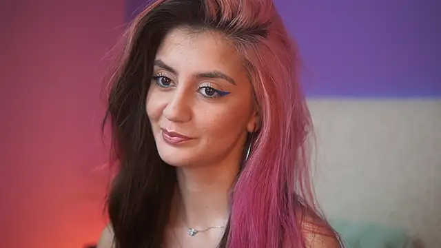 SabrinaHope online show from December 2025 08:24:02 PM