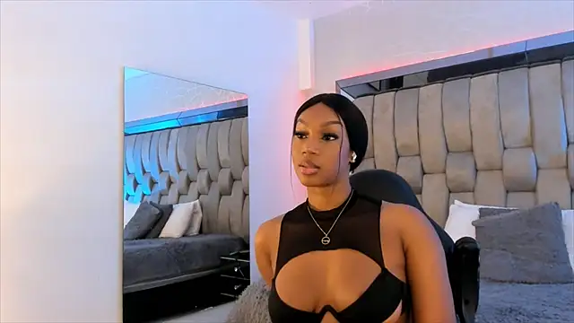 ChaynnaCooper online show from February 2025 05:46:01 PM