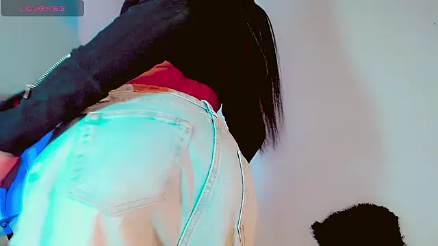 HELEM  S7 online show from February 2025 07:52:01 PM