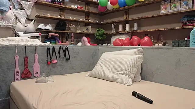 Snapshot of Kimberly-Caprice chatting on March 2025 05:14:01 AM Kimberly-Caprice online show from March 2025 05:14:01 AM