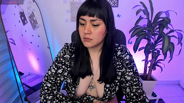 Snapshot of GretaX-X chatting on January 2025 11:00:02 AM GretaX-X online show from January 2025 11:00:02 AM