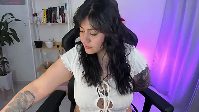 GretaX-X online show from November 2025 10:31:01 AM