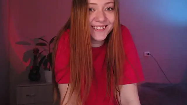 SarahSweetie online show from November 2025 03:34:01 PM