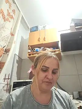 Malichkaanna30 online show from December 2025 02:35:01 PM