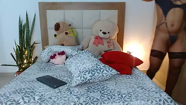 HELLEN SWEET6 online show from January 2025 01:10:01 AM