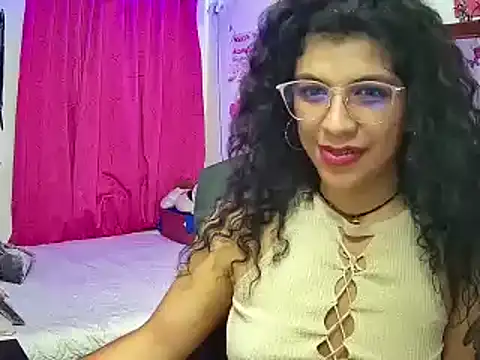 NicollWilliams 420 online show from September 2025 05:31:01 AM