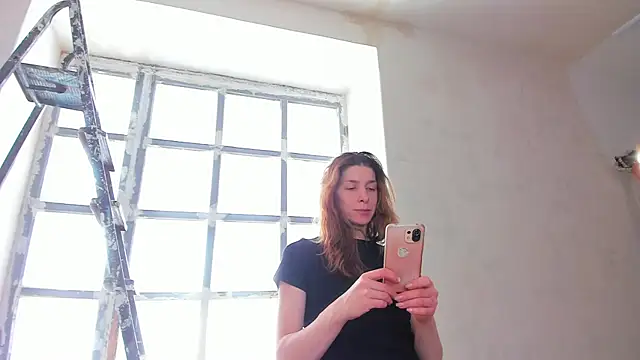 YourSuperModel online show from March 2025 09:05:01 AM