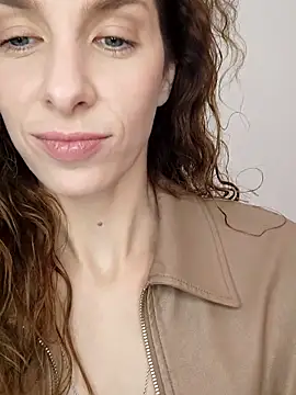 YourSuperModel online show from September 2025 10:51:02 AM