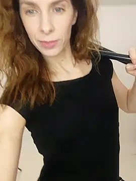 YourSuperModel online show from November 2025 12:15:02 PM