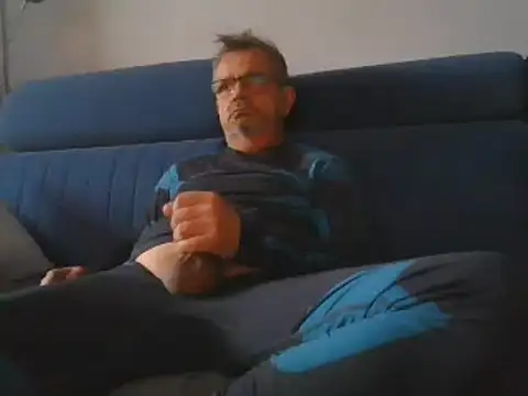 Snapshot of axecoman60 chatting on January 2025 07:39:02 AM axecoman60 online show from January 2025 07:39:02 AM