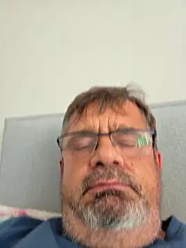 axecoman60 online show from August 2026 03:21:02 PM