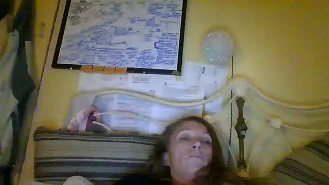 Snapshot of raybo715 chatting on June 2026 06:00:01 AM raybo715 online show from June 2026 06:00:01 AM