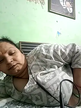 Kavya kapoor online show from December 2025 05:41:01 PM