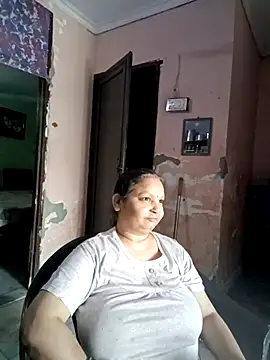 Kavya kapoor online show from April 2026 04:06:02 AM