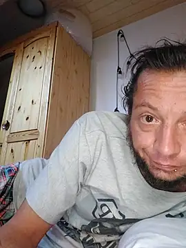 Snapshot of obiwan61 chatting on March 2026 07:14:02 AM obiwan61 online show from March 2026 07:14:02 AM