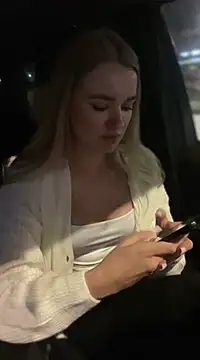 Devill Angel  online show from December 2024 04:05:01 PM